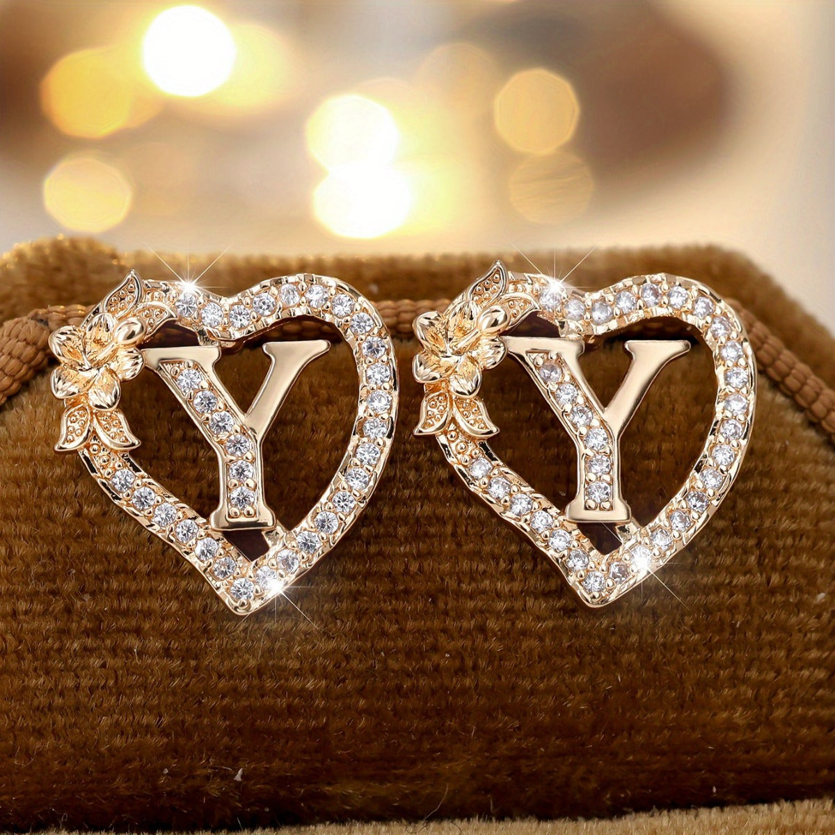 2pcs/Set Heart-Shaped Initial Letter Earrings, Fashionable Exquisite Uppercase Name Earrings with Delicate Flower-Shaped Design, April Birthstone Stud Earrings for Women, Suitable for Daily Wear and Gifts