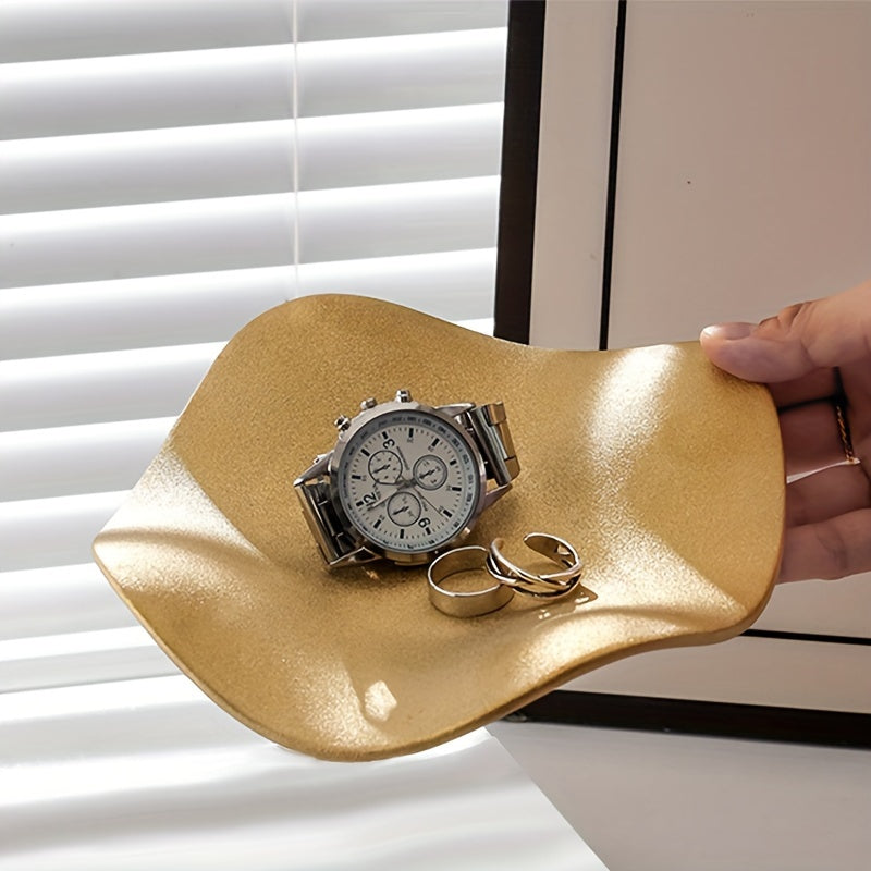A Jewelry Storage Tray, An Irregular Flower Jewelry Storage Dish, An Irregular Jewelry Display Tray, An Electroplated Light Luxury Ceramic Display Tray, Artwork, Interior Decoration, Bathroom Accessories
