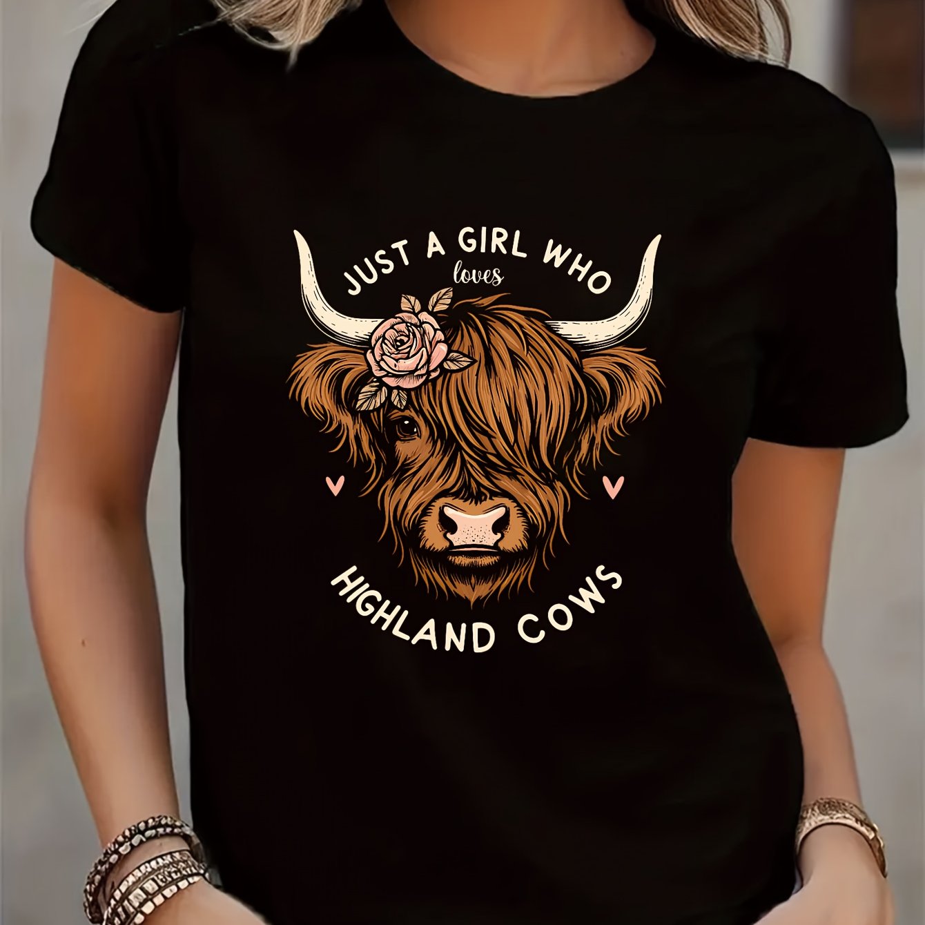 Women'S Highland Cow Graphic T-Shirt - "Just a Who Loves Highland Cows" Design with Floral Accents, Casual Black Short Sleeve Tee, Soft Fabric, Perfect for Summer Outfits, Cow Shirt