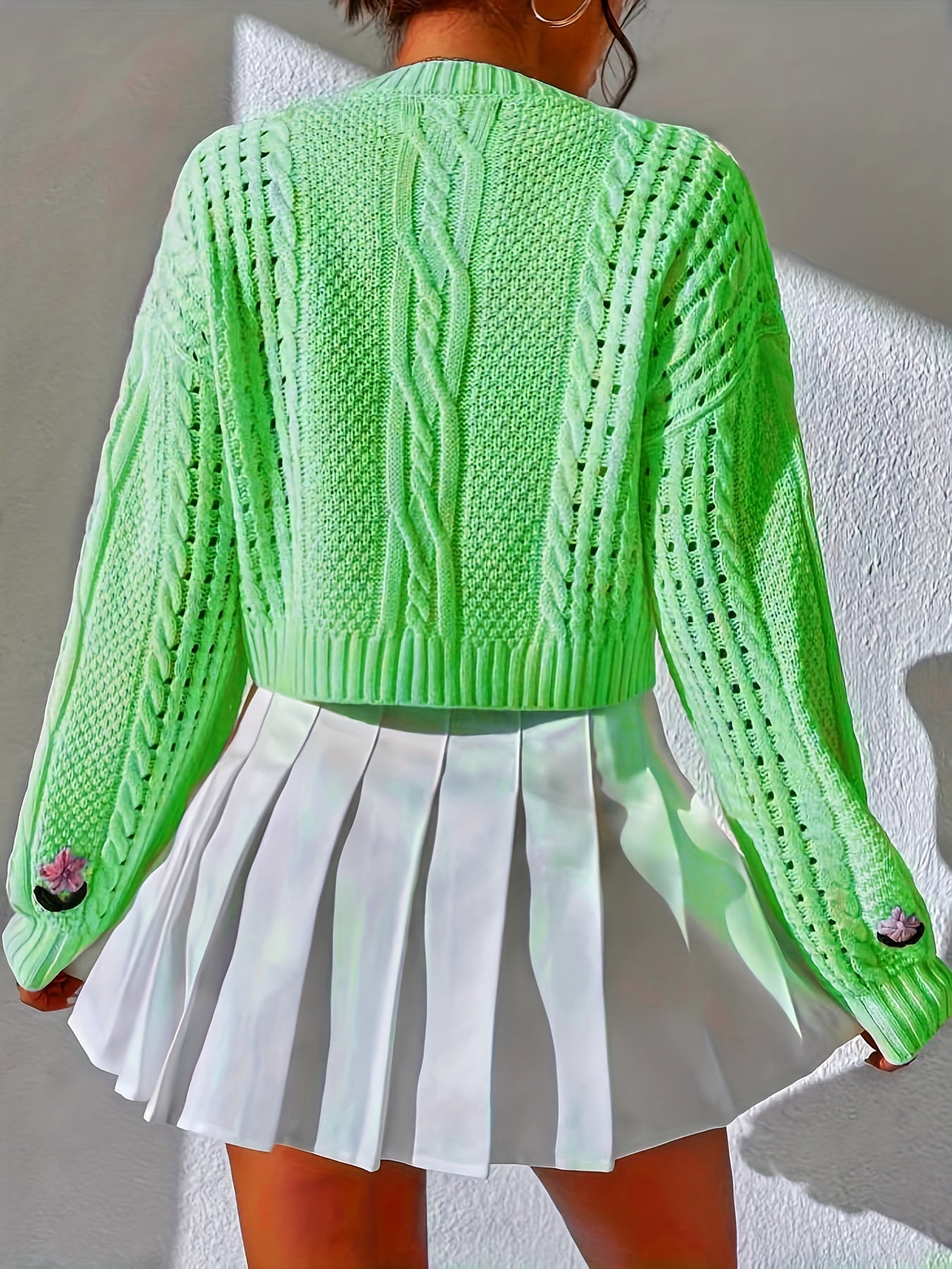 Zhonggong Hand-embroidered Retro Elegant Sweater Set With Flower Pattern