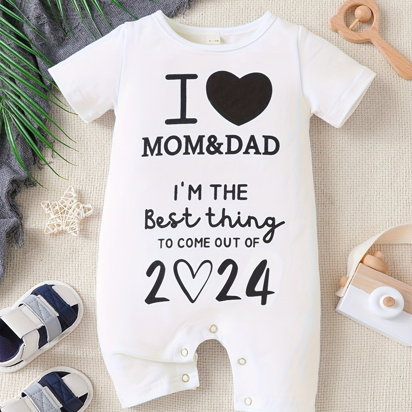 Baby Boys And Girls Casual "I Love My Mom & Dad" Printed Short Sleeve Romper, Cute Comfy Outdoor Jumpsuit Clothes
