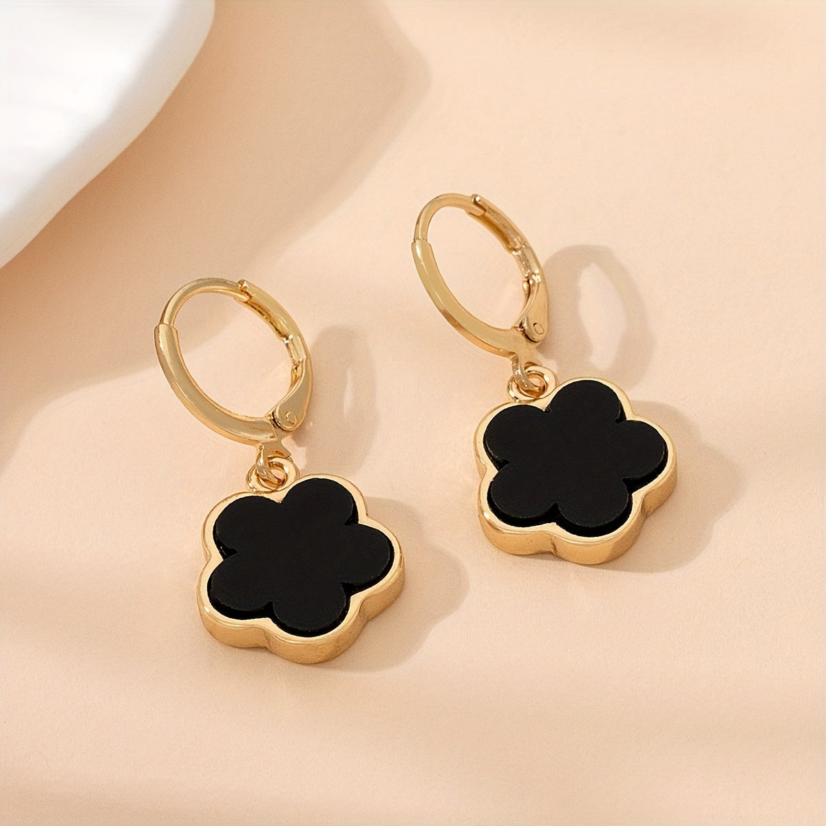 Colorful Lucky Flower Design Dangle Earrings Elegant Simple Style Alloy Jewelry Female Earrings