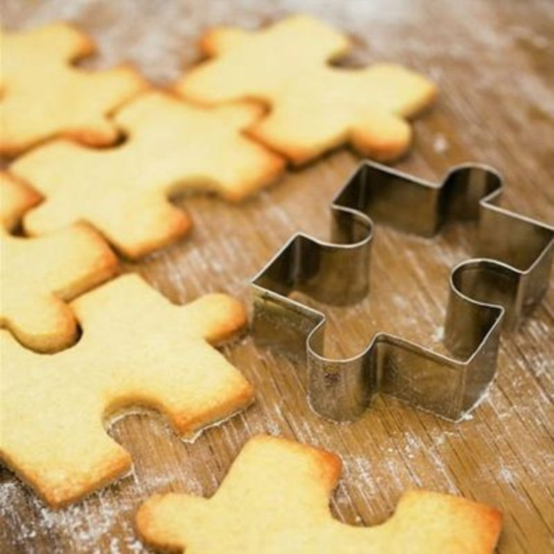 1pc Jigsaw Puzzle Piece Cookie Cutter, Metal, for Pastry, Birthday Theme, Durable Sugarcraft Baking Tool, 2.4x1.7"