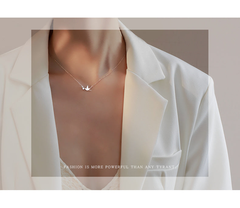 Cute Swallow Shape Pendant Necklace Inlaid Shiny Rhinestones Elegant Neck Jewelry For Women