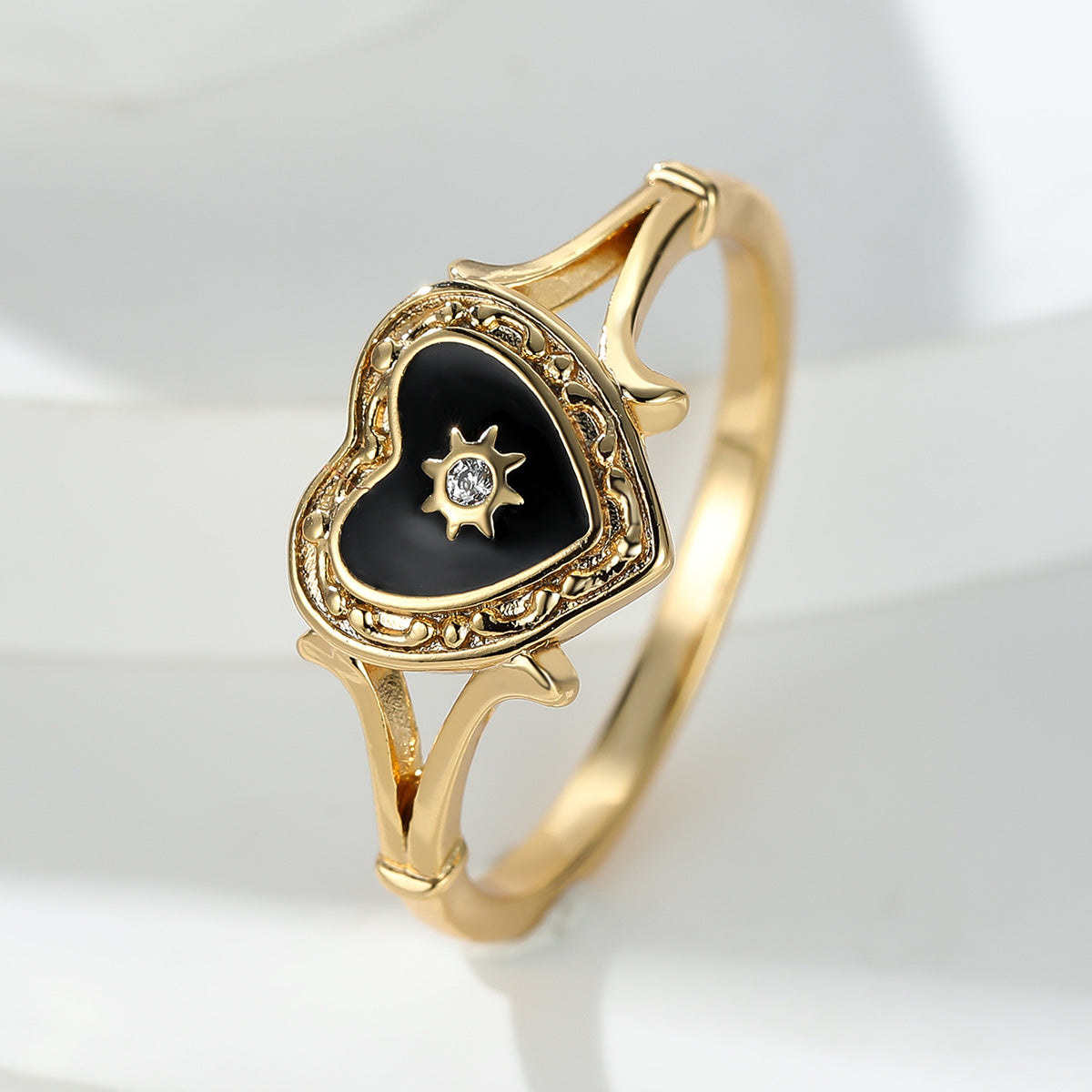 Bohemian Heart Golden Color Ring For Women Love Heart Black Enamel Ring Female Finger Statement Jewelry Valentine's Day Gift