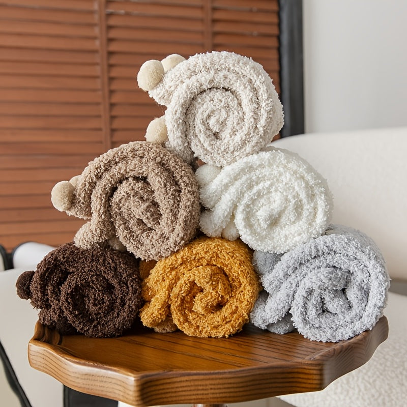 1 Pair Women'S Cute Non-Shedding Coral Fleece Warm Socks | Autumn-Winter Collection, Solid Color, Fabric