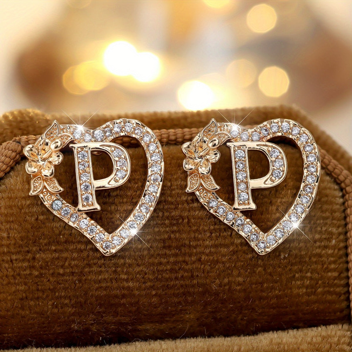 2pcs/Set Heart-Shaped Initial Letter Earrings, Fashionable Exquisite Uppercase Name Earrings with Delicate Flower-Shaped Design, April Birthstone Stud Earrings for Women, Suitable for Daily Wear and Gifts