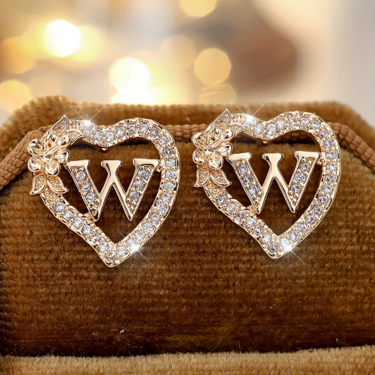 2pcs/Set Heart-Shaped Initial Letter Earrings, Fashionable Exquisite Uppercase Name Earrings with Delicate Flower-Shaped Design, April Birthstone Stud Earrings for Women, Suitable for Daily Wear and Gifts