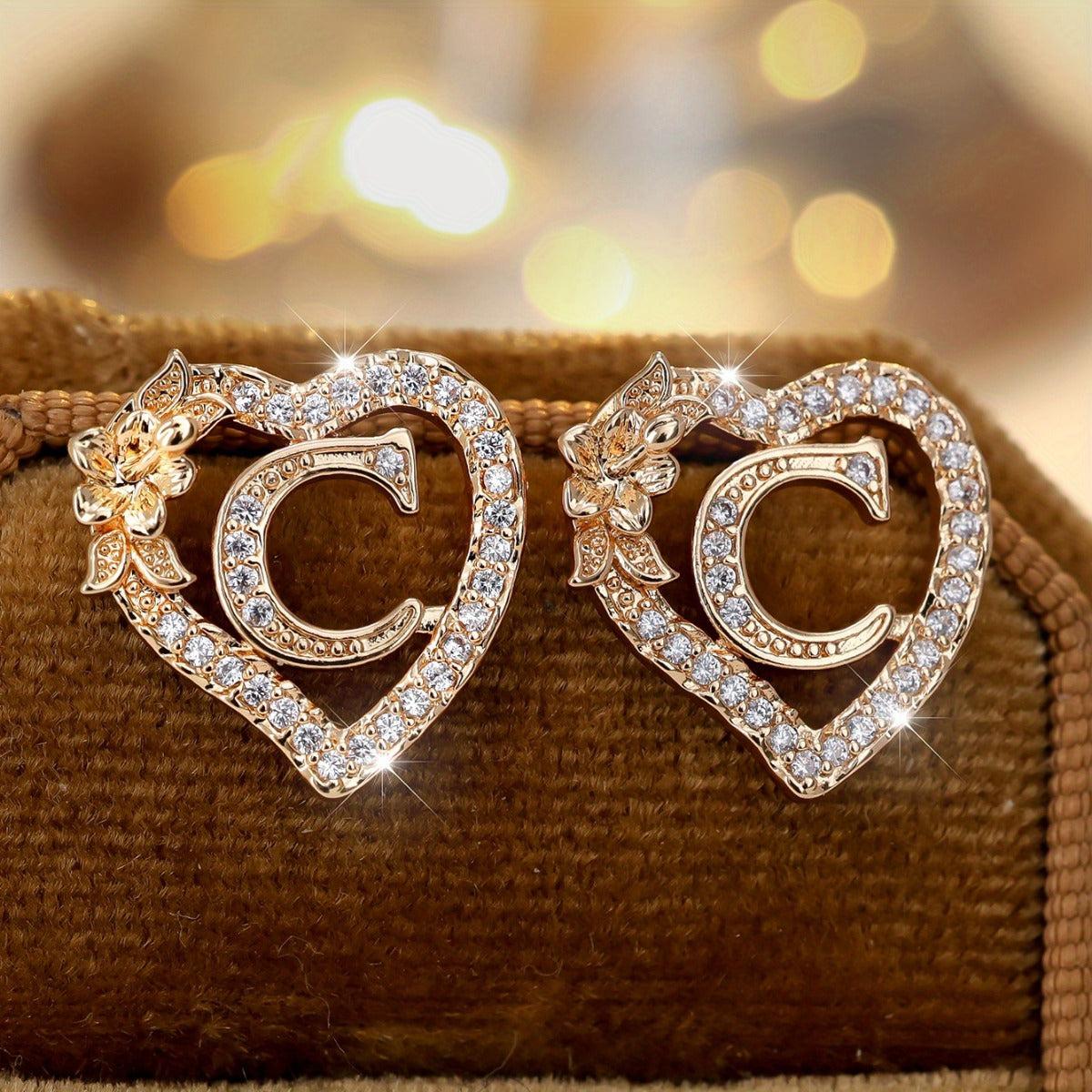2pcs/Set Heart-Shaped Initial Letter Earrings, Fashionable Exquisite Uppercase Name Earrings with Delicate Flower-Shaped Design, April Birthstone Stud Earrings for Women, Suitable for Daily Wear and Gifts