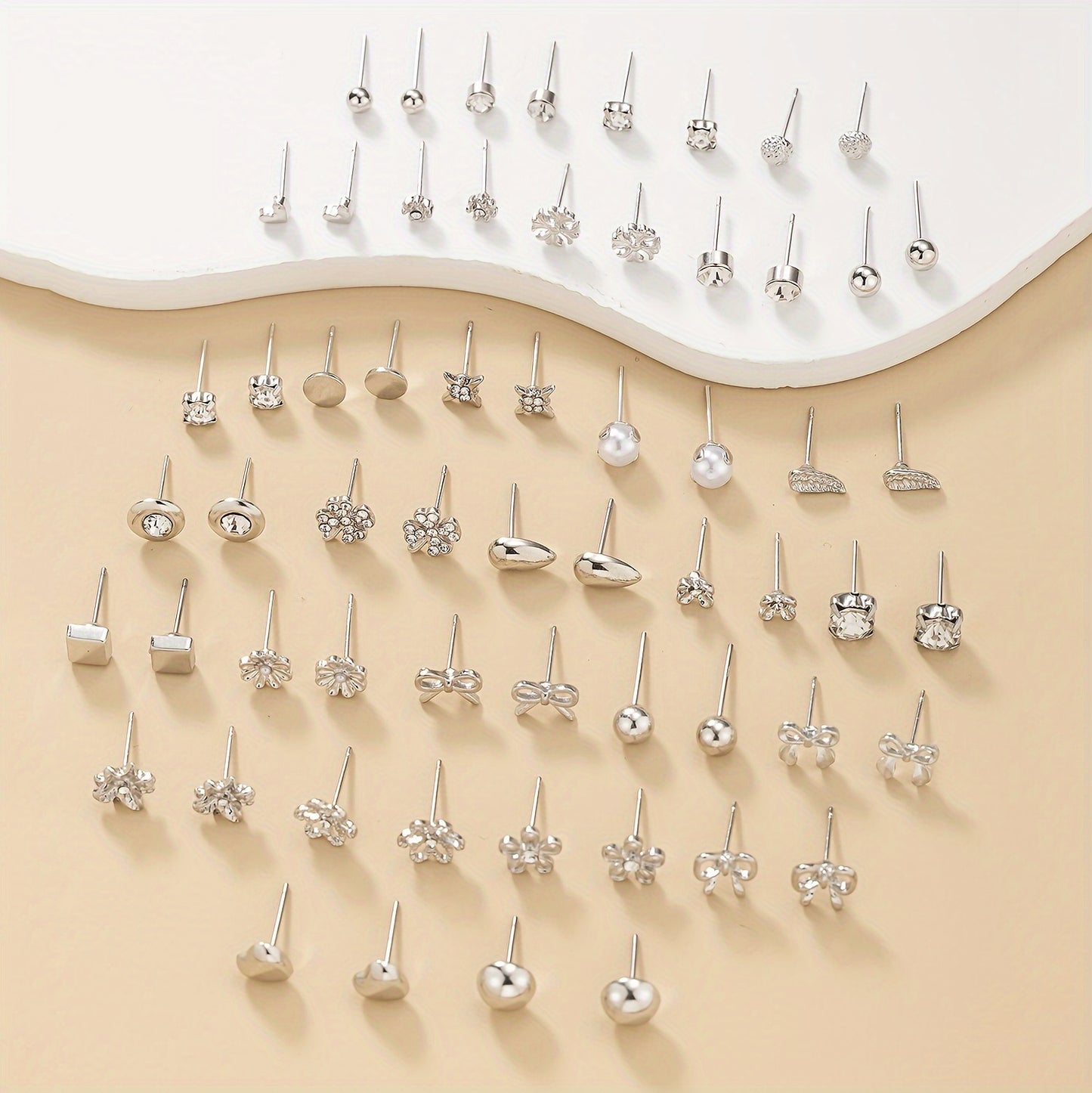 [30 Pairs Stylish Silvery Pearl Earrings] A Set of 30 Pairs of Stylish And Simple Silvery Metal Water Drill Heart-Shaped Faux Pearl Earrings in Various Flower Designs, Perfect for Gifting During Holidays And Suitable for Ever