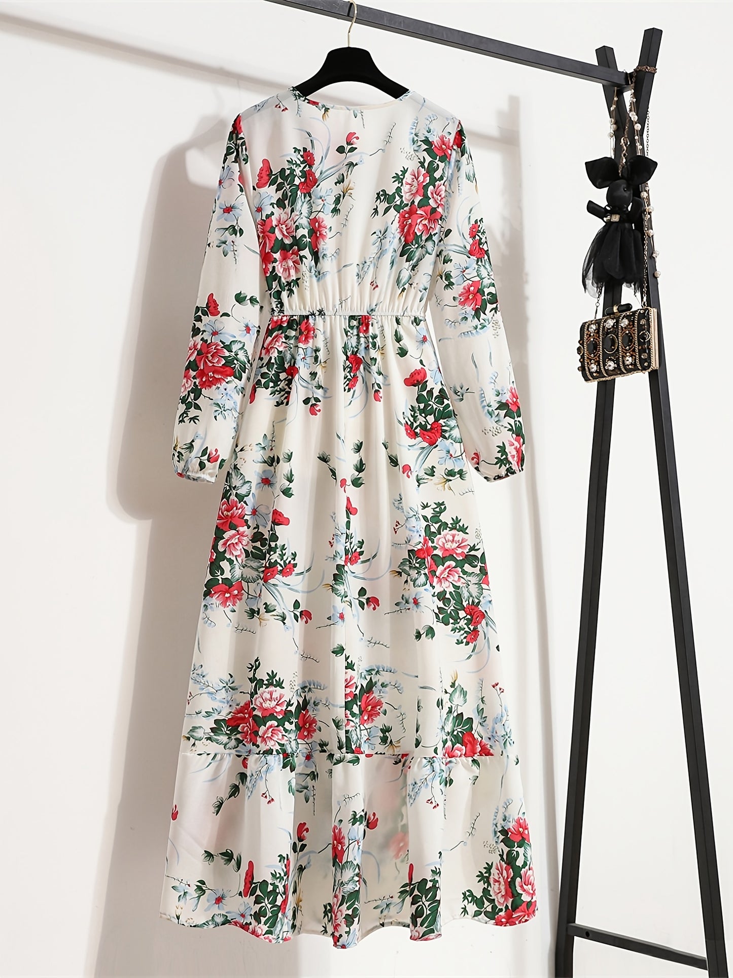Bohemian Print Casual Party Long Dress with Ruffle Hem, Round Neck, Elastic Waist, and A-Line Silhouette