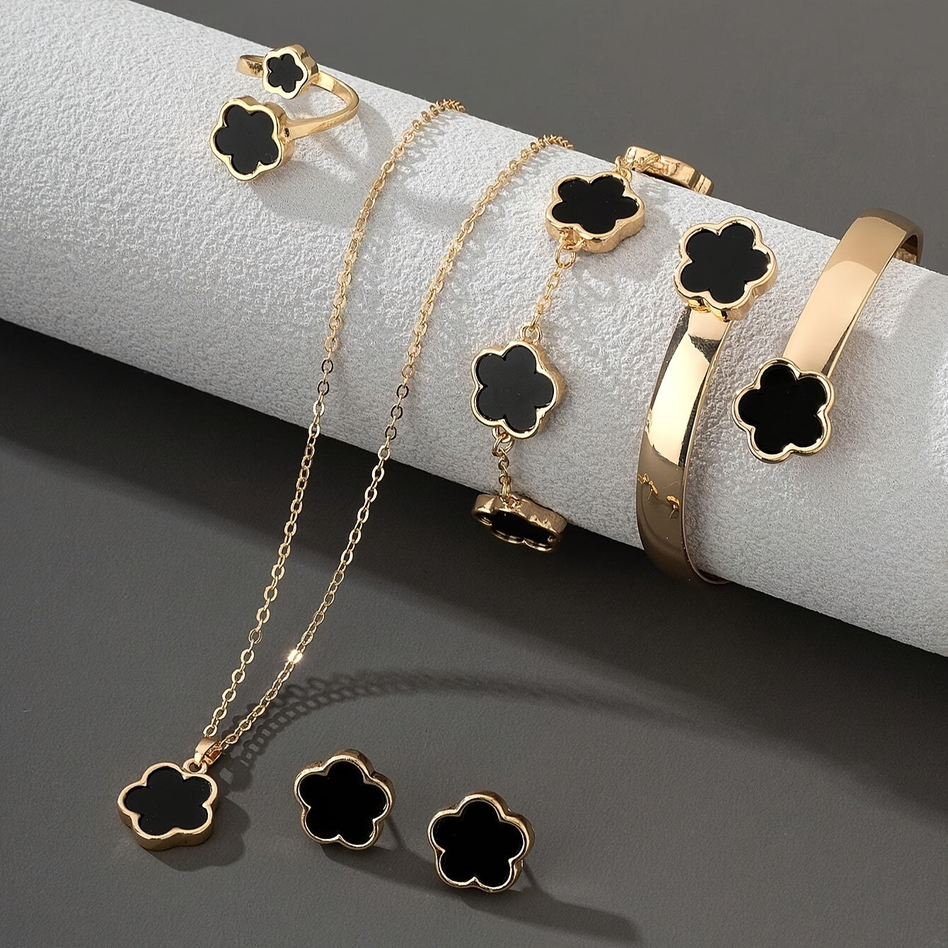 Exquisite Flower Design Stud Earrings & Necklace & Ring & Bangle & Bracelet Elegant Simple Style Delicate Jewelry Set