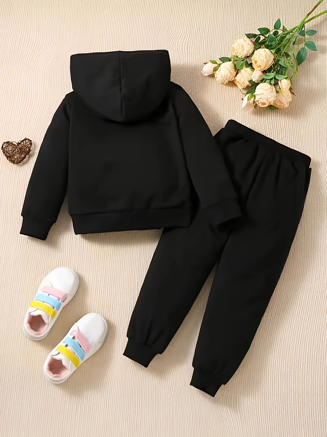 Baby Girl Love Love Flower Pattern Hoodie+Casual Pants Two Piece Set Spring and Autumn Sportswear, Perfect for Outdoor