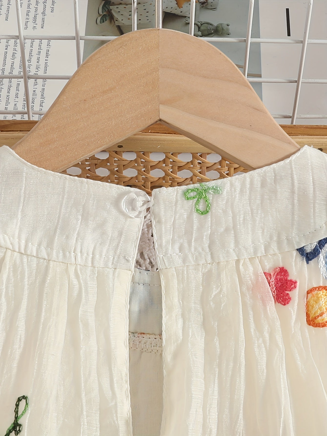 Summer New Bohemian Style Flower Embroidery Mesh Overlay Dress | Sleeveless, Non-Stretch Fabric, Flared Hem, Round Halter Neck, Ideal for Casual and Travel Vacation, Little Thin Princess Dress