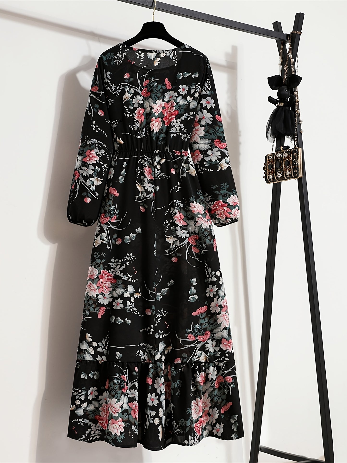 Bohemian Print Casual Party Long Dress with Ruffle Hem, Round Neck, Elastic Waist, and A-Line Silhouette
