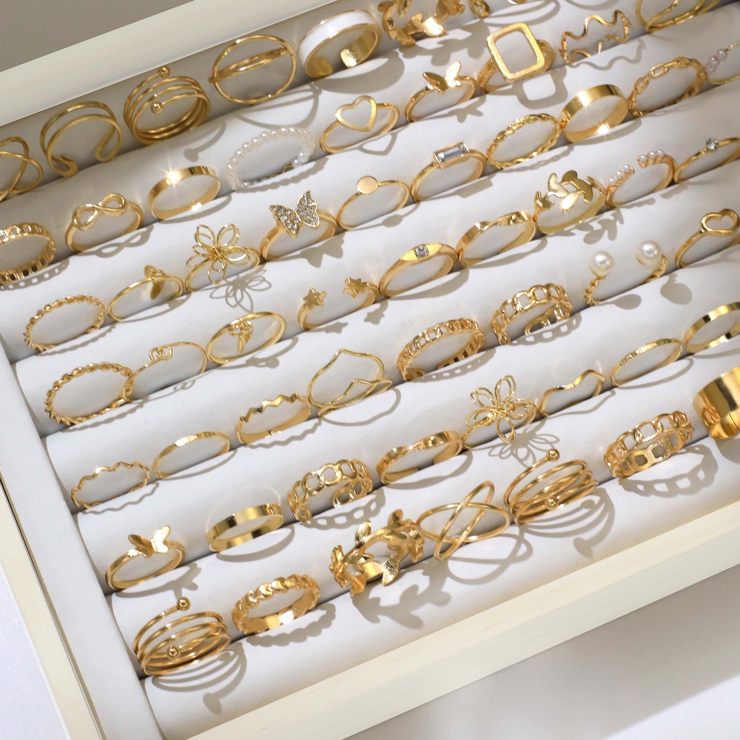 66 Pcs Fashionable Minimalist Flower And Butterfly Stackable Rings, ladies Everyday, Commuting, Party Wear Stylish Jewelry Assortment, Retro & Elegant Style (Box Not Included)