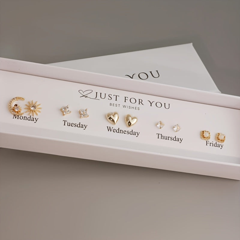 Gift Box Set Featuring Synthetic Zirconia, Allowing for Casual Mix-And-Match for All Seven Days of The Week. Designed with a Star And Moon Goddess Theme, It Includes Smooth Heart Shapes And Hollow Flower Designs, Perfect for