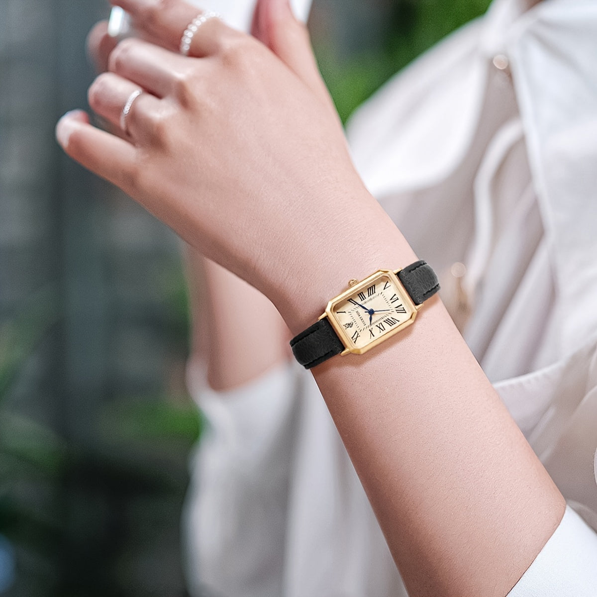 Ladies Square Roman Numeral Luxury Vintage Fashion Quartz Watch Fancy Women Watches Jewelry Sophisticated And Stylish Women Watch