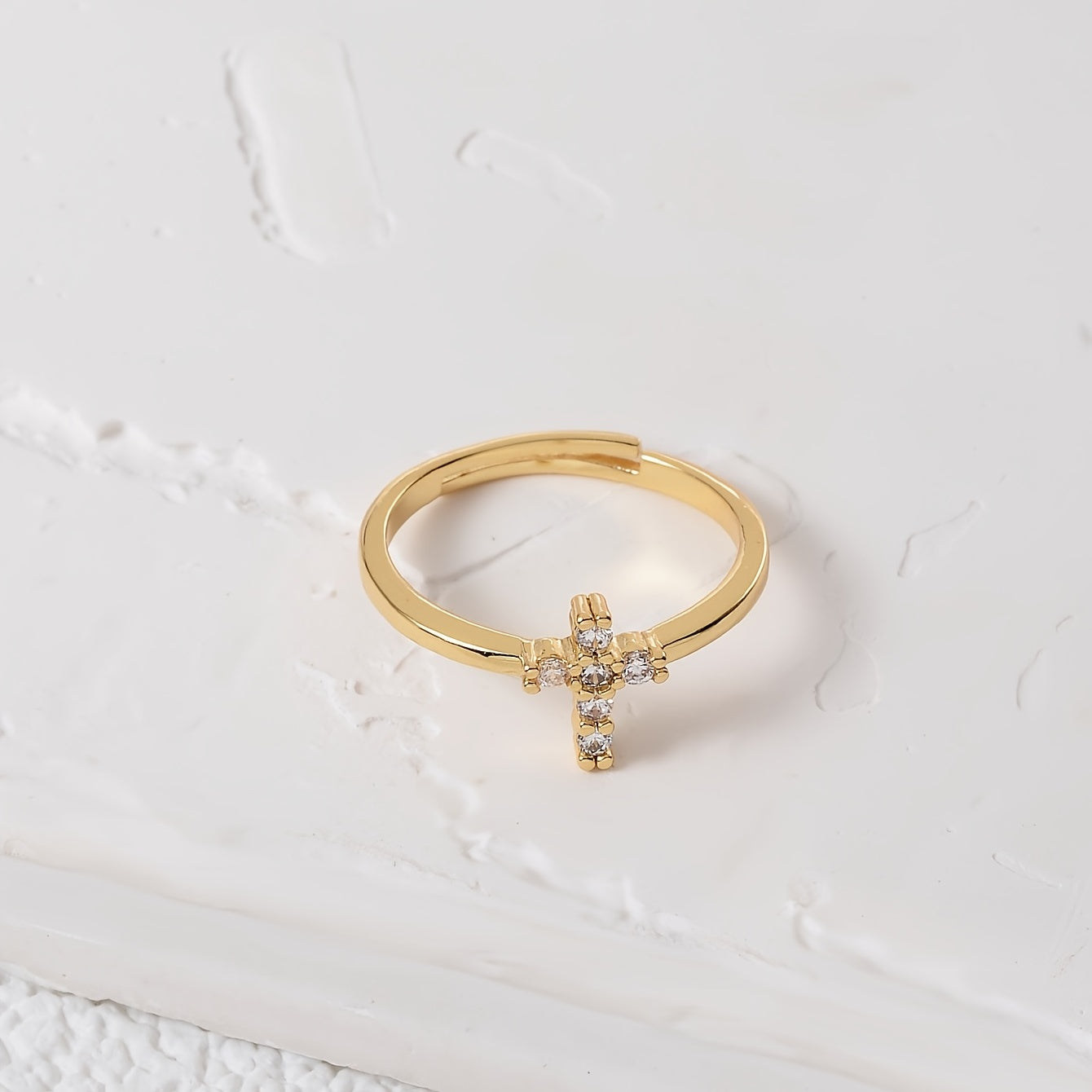 Adjustable Fit| Elegant Golden-Tone Adjustable Cross Ring with Sparkling Zirconia - Chic Daily Wear or Gift Option, Copper Material
