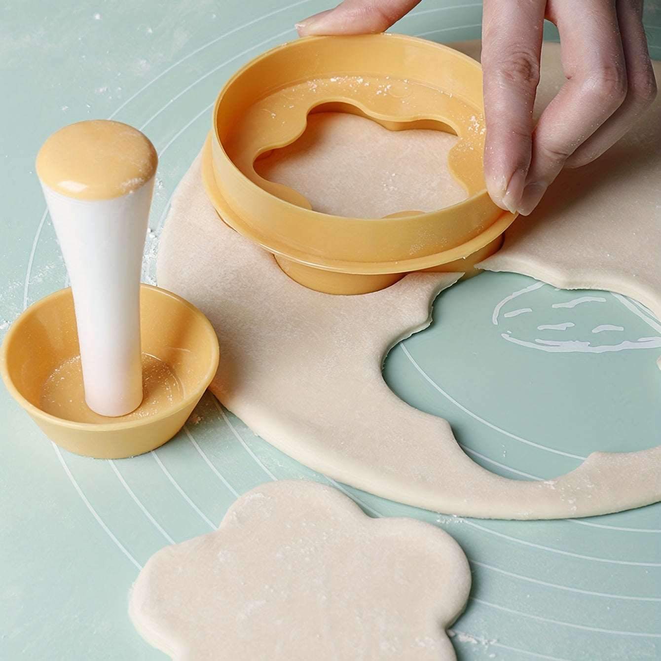 2pcs, Flower Pastry Cutter and Tart Tamper Set - Perfect for Baking Tarts, Cookies, and Biscuit Cutters - Kitchen Gadgets and Accessories