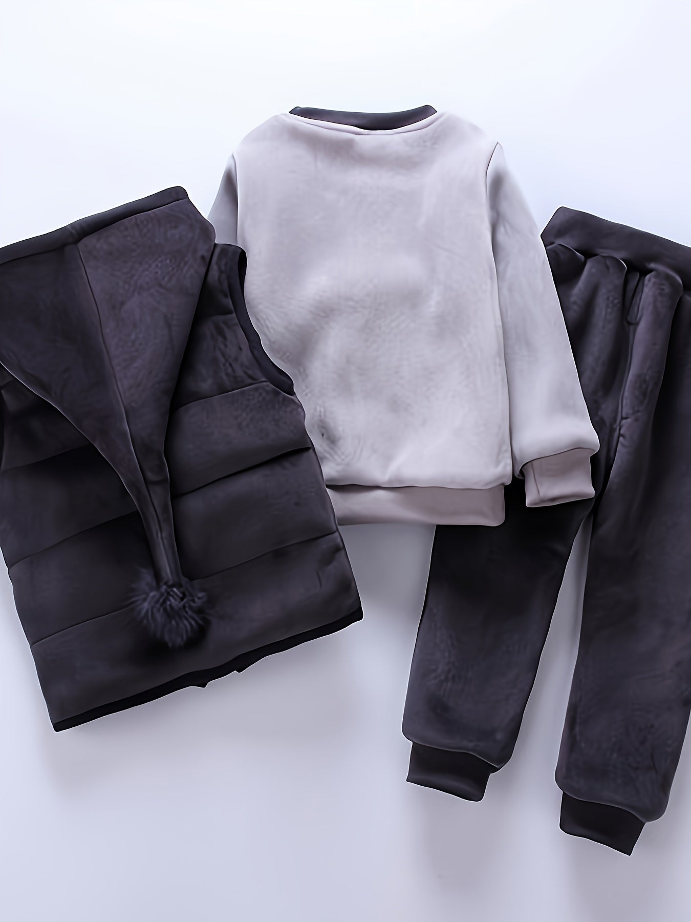 Random Color Ball Boys' Hairy Face Bear Long Sleeve Set, Baby Boy Autumn Winter -Lined Warm Long Sleeve Set, Fashion Casual Three-Piece Set, Perfect for Outdoor