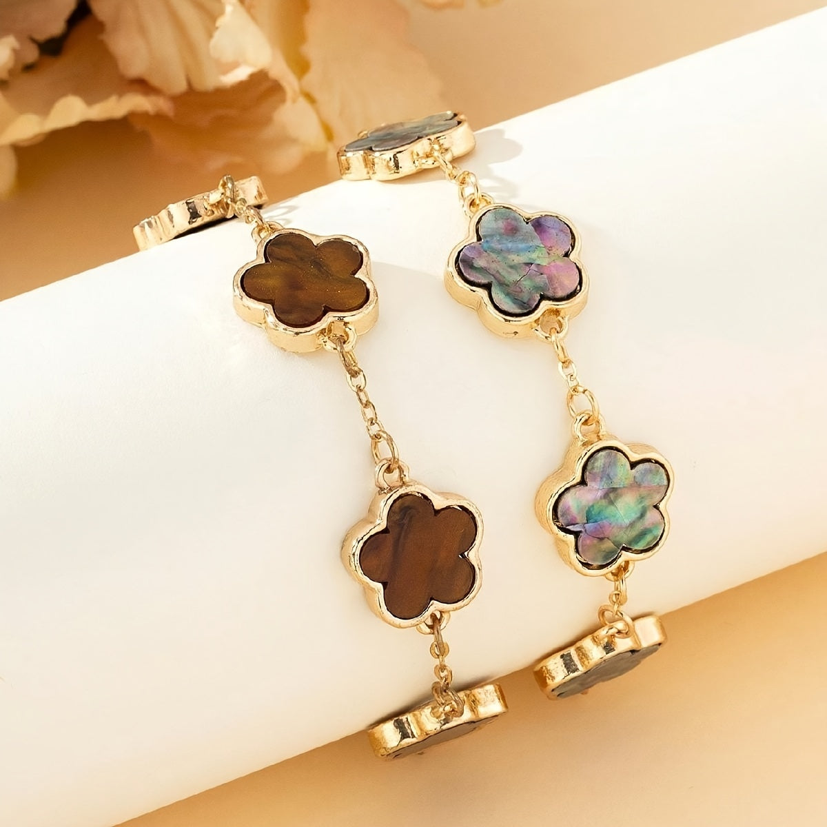 2 Pcs Set Of Exquisite Lucky Flower Design Bracelet Alloy Jewelry Elegant Leisure Style For Women Daily Dating Hand Decor