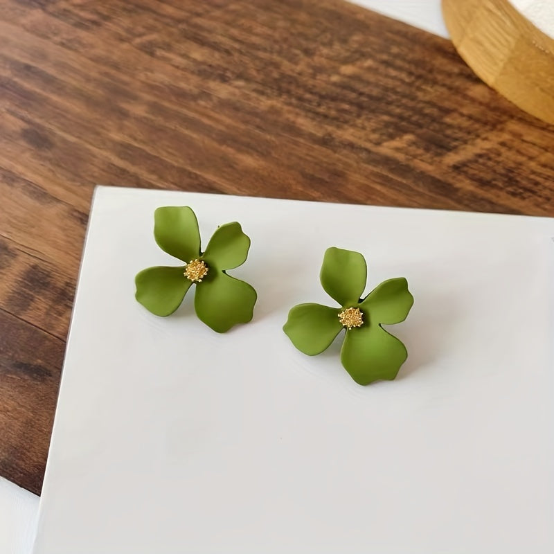 1 Pair of Exquisite Three Dimensional Four Petals Flower Stud Earrings - Fashion Bohemian Chic Design, Durable Zinc Alloy Construction, Luxurious 14K Gold Plating - Elegant Style for Special Occasions
