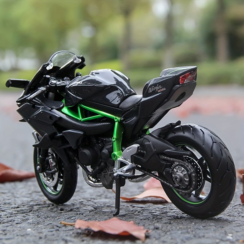 Kawasaki H2 R Ninja 1:18 Scale Die-Cast Motorcycle Model - Collectible Toy for Hobbyists, Black for winter