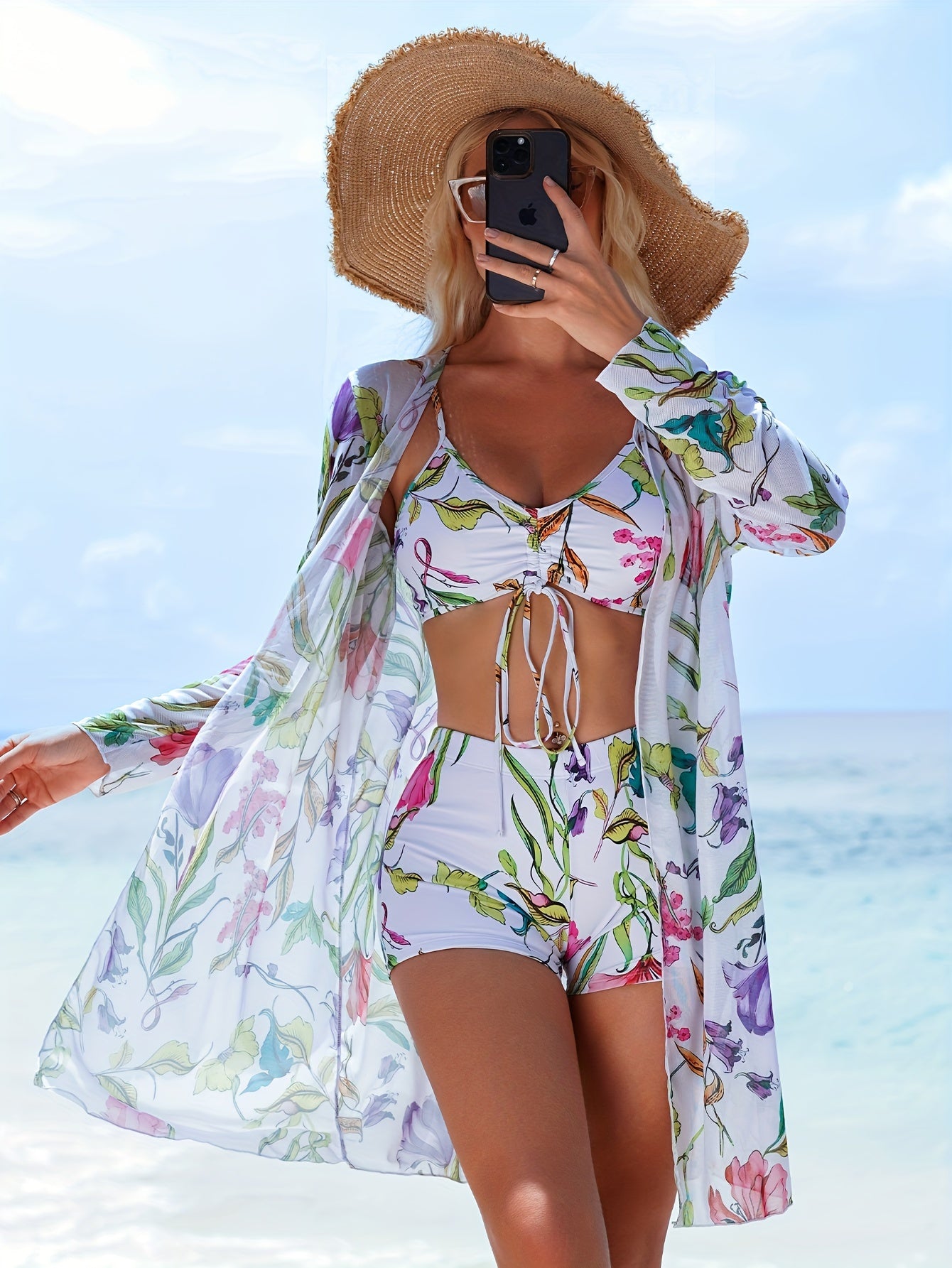 Three-piece swimsuit with flat-leg bikini for women, new style with split top and bow, fashionable beach and swimming outfit