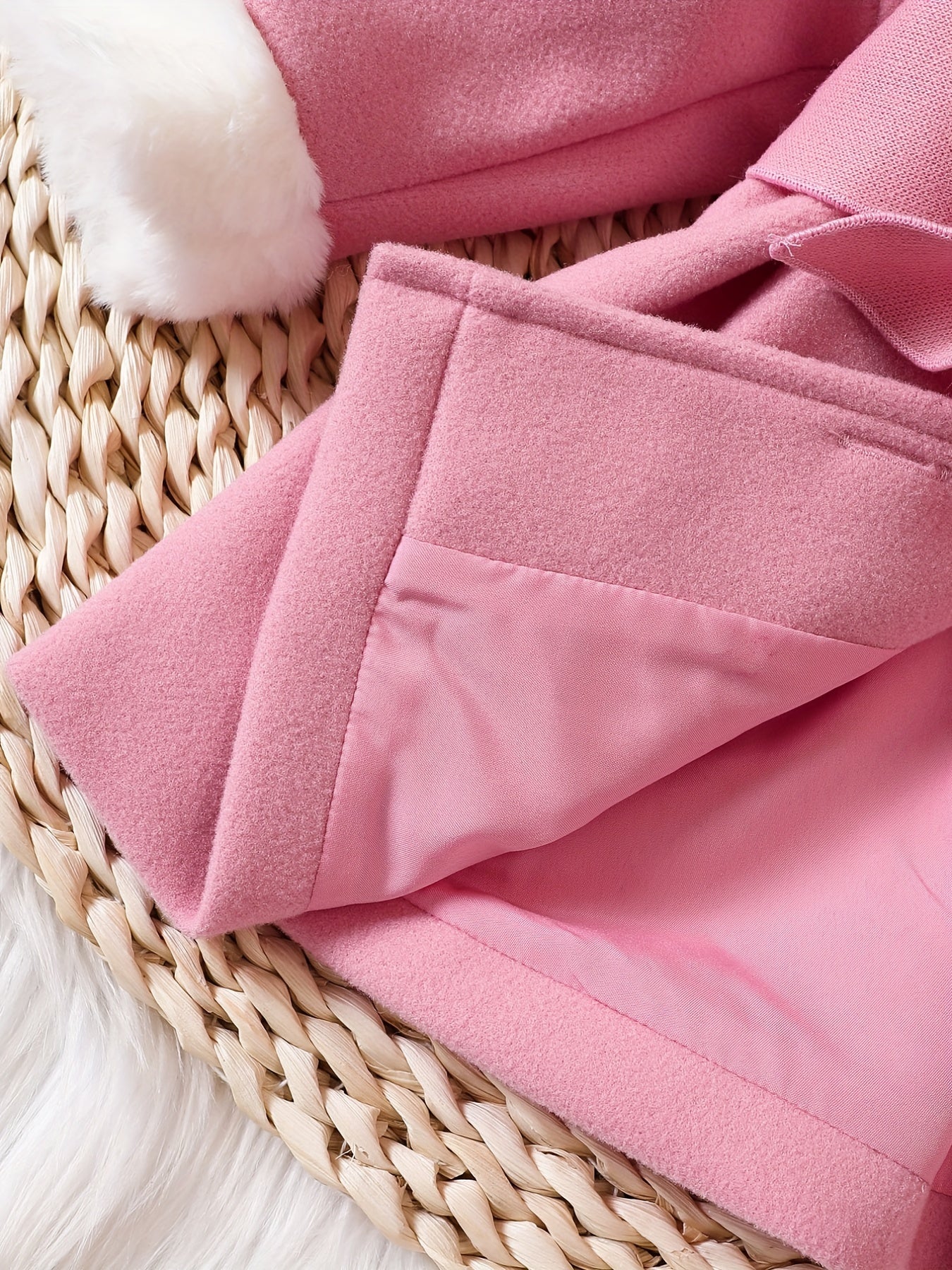 Fashionable And Versatile Coat for Baby Girls in Autumn And Winter, a Perfect Mother'S Day Gift. Adorable Plush Coat with a Bow And Collar, Designed for a Sweet Princess Look. Soft And Comfortable Outerwear to Keep Baby Warm