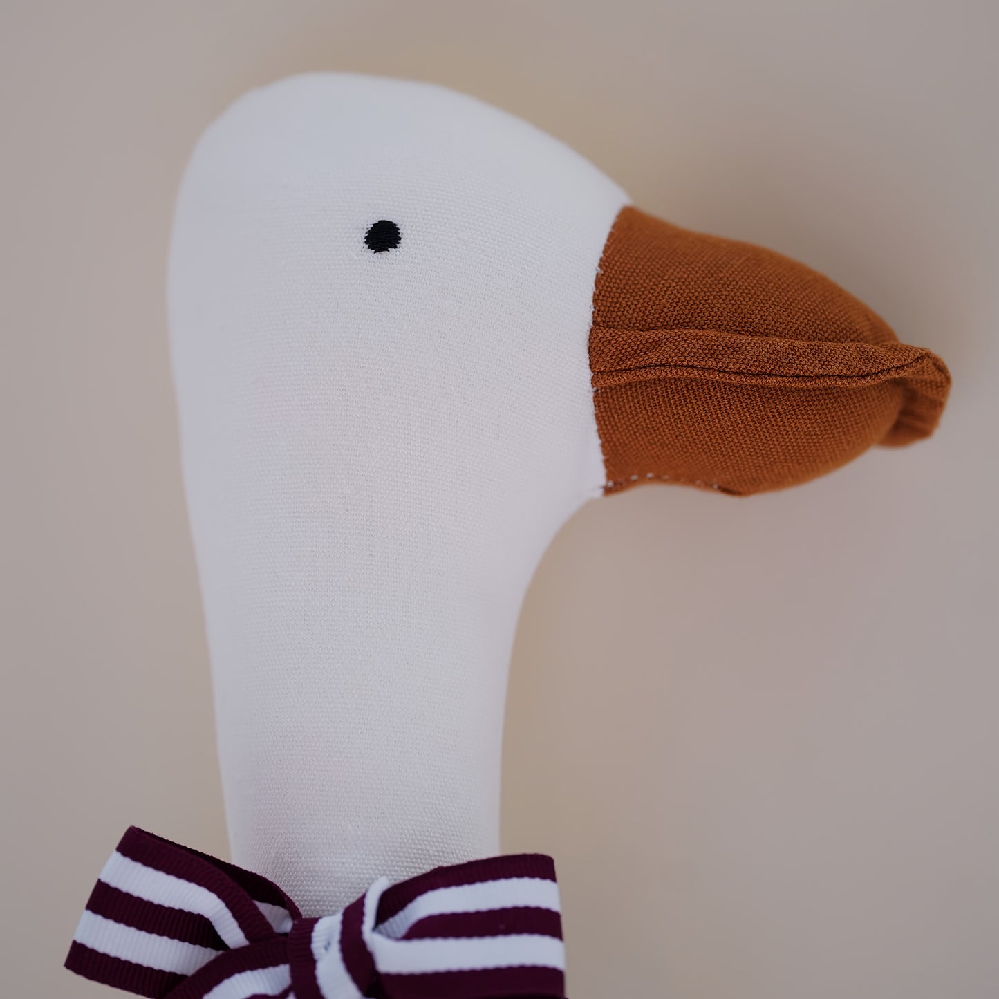 LA DEARCHUU Cartoon Goose Plush Toy - Cute White Duck with Orange Beak & Webbed Feet, Ideal for Baby Room Decor, Playful Animal Plaything, Playful Duck Toy|Playful Duck Design|Soft Texture