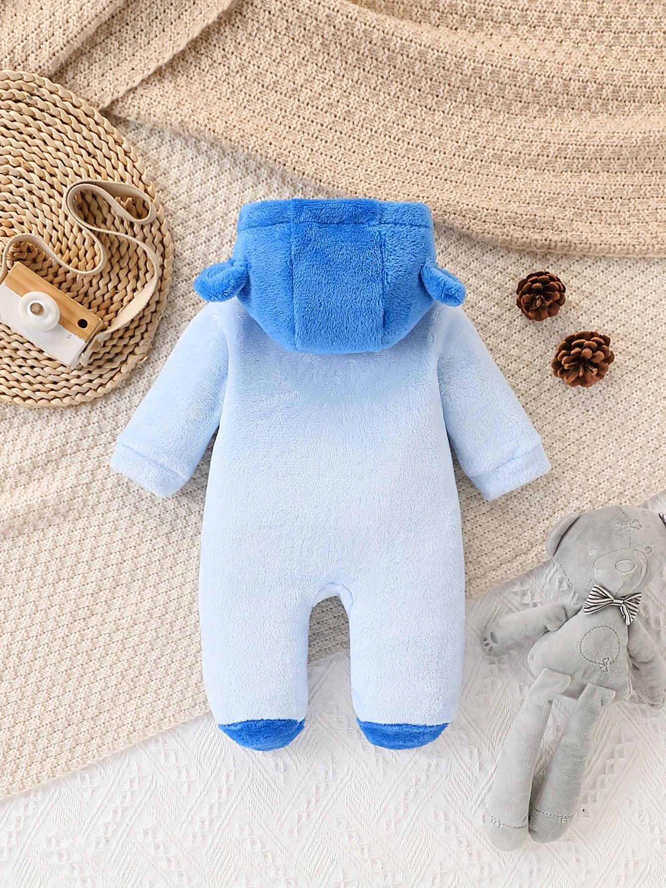 Baby Footed Onesie, Newborn Infant Footed Romper, Winter Thickened Plush Warm Base Layer, Perfect for Outdoor