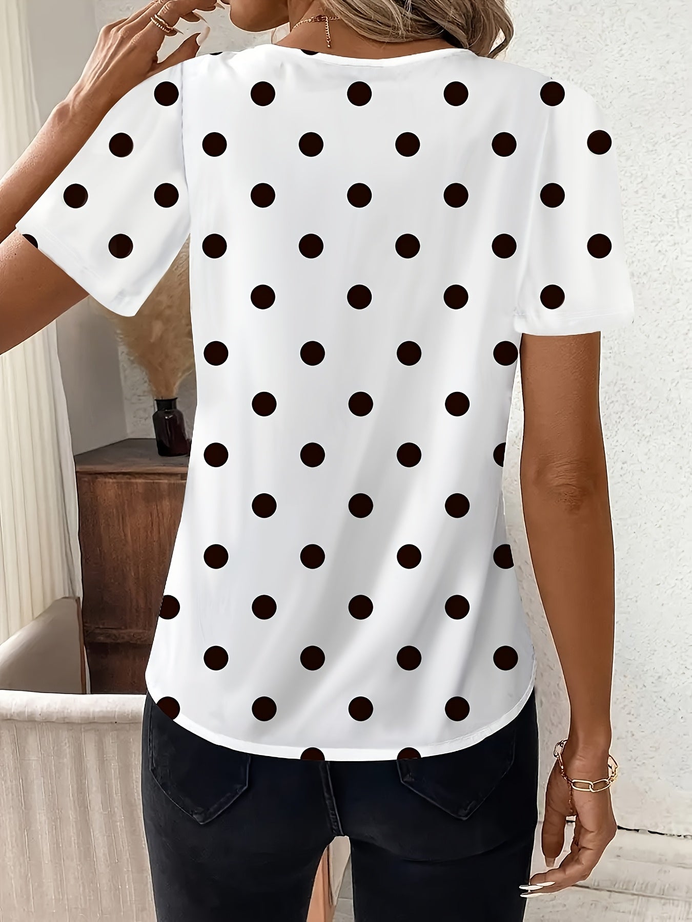 New Spring and Summer Fashionable Elegant Women's Shirt with Geometric Flower Pattern, Chest Pleats and V-Neck Short Sleeves