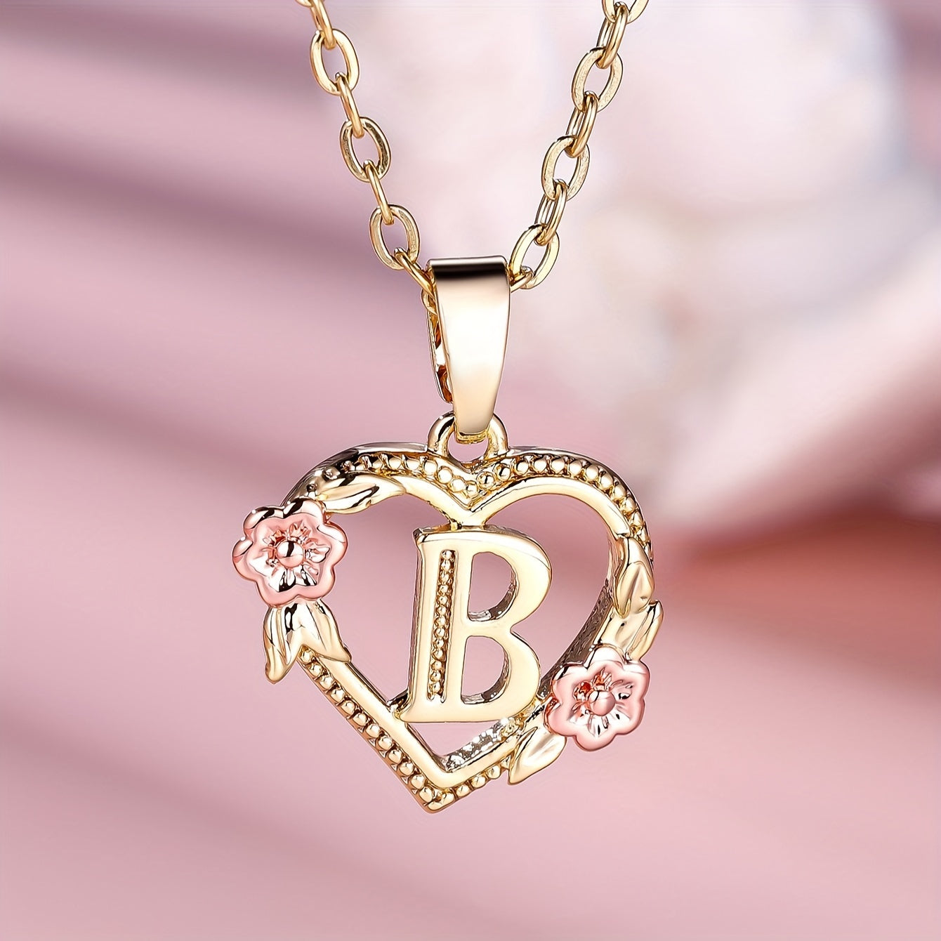 Exquisite Golden Initial Necklace Heart Carved 26 Letter A-Z And Flower Necklace For Women Daily Party Holiday Decoration Gift