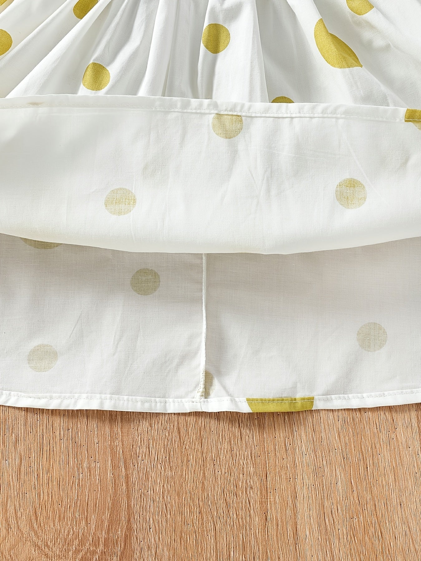 Girls' White Spaghetti Strap Dress with Red Polka Dots And Bow Decoration, a Cute Summer Outfit