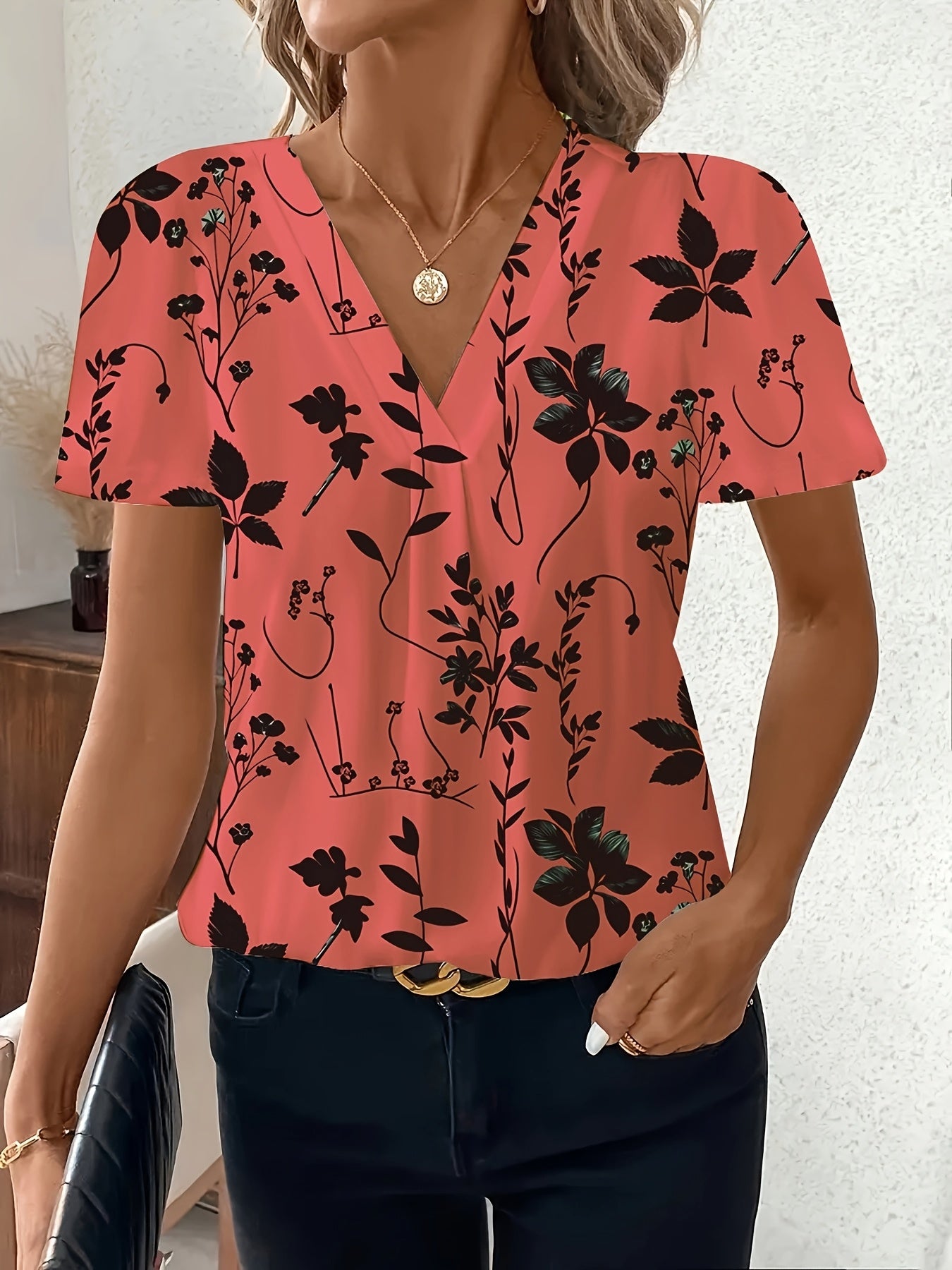New Spring and Summer Fashionable Elegant Women's Shirt with Geometric Flower Pattern, Chest Pleats and V-Neck Short Sleeves