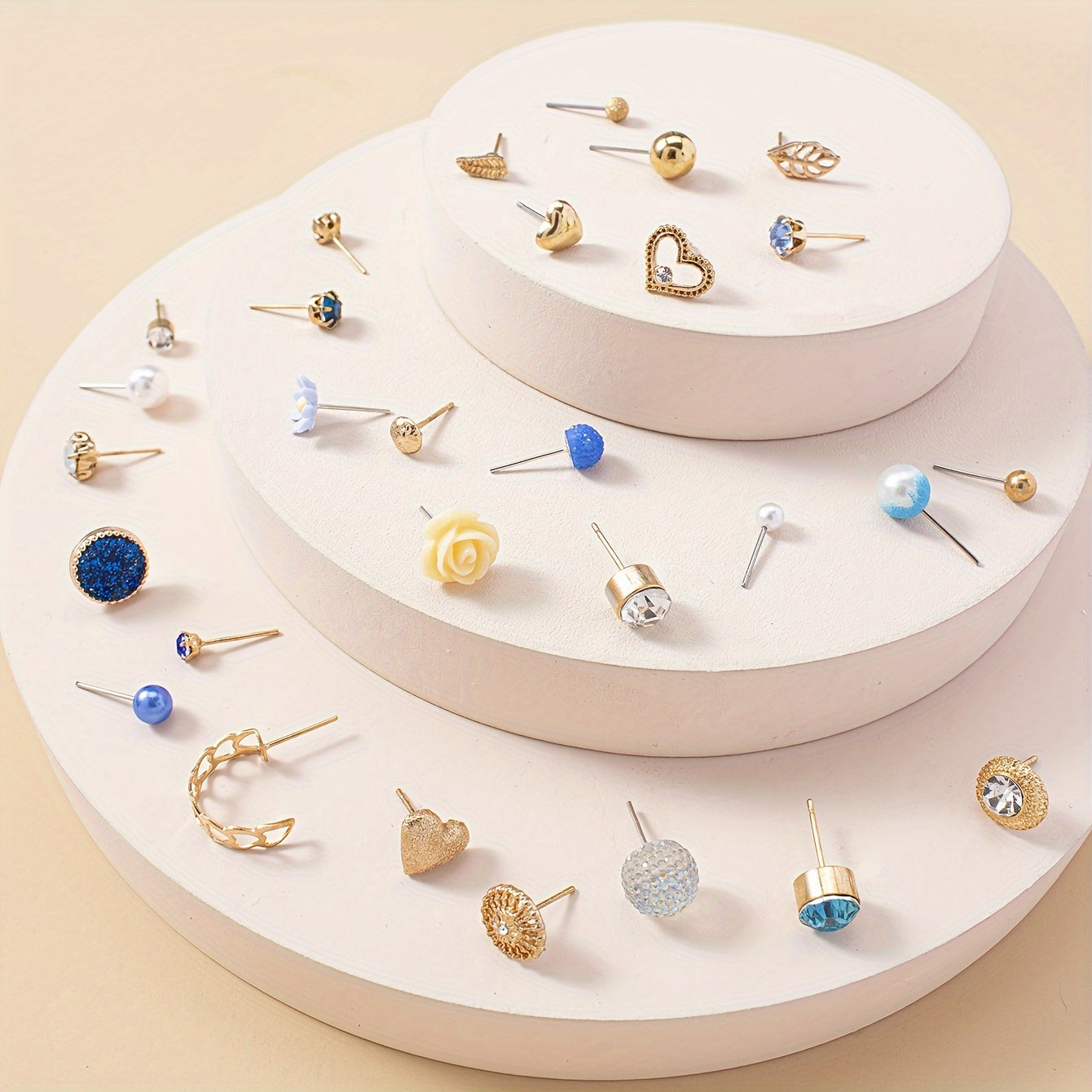 30 Pairs Delicate Stud Earrings Set - Exquisite Imitation Pearl Love Flower Leaf Design, Classic Everyday Wear, Adorable Female Gift - Unique Original Piece in Stunning Blue Color