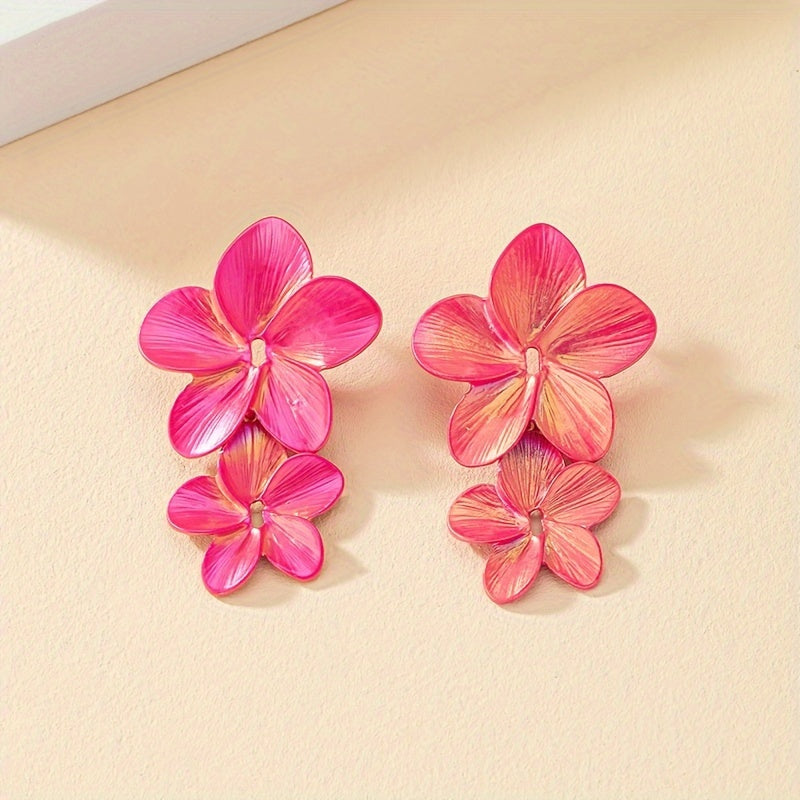 A Pair of Vintage-Inspired Luxury Metal Flower Earrings with a Unique And Exaggerated Design, Offering a High-End Feel.