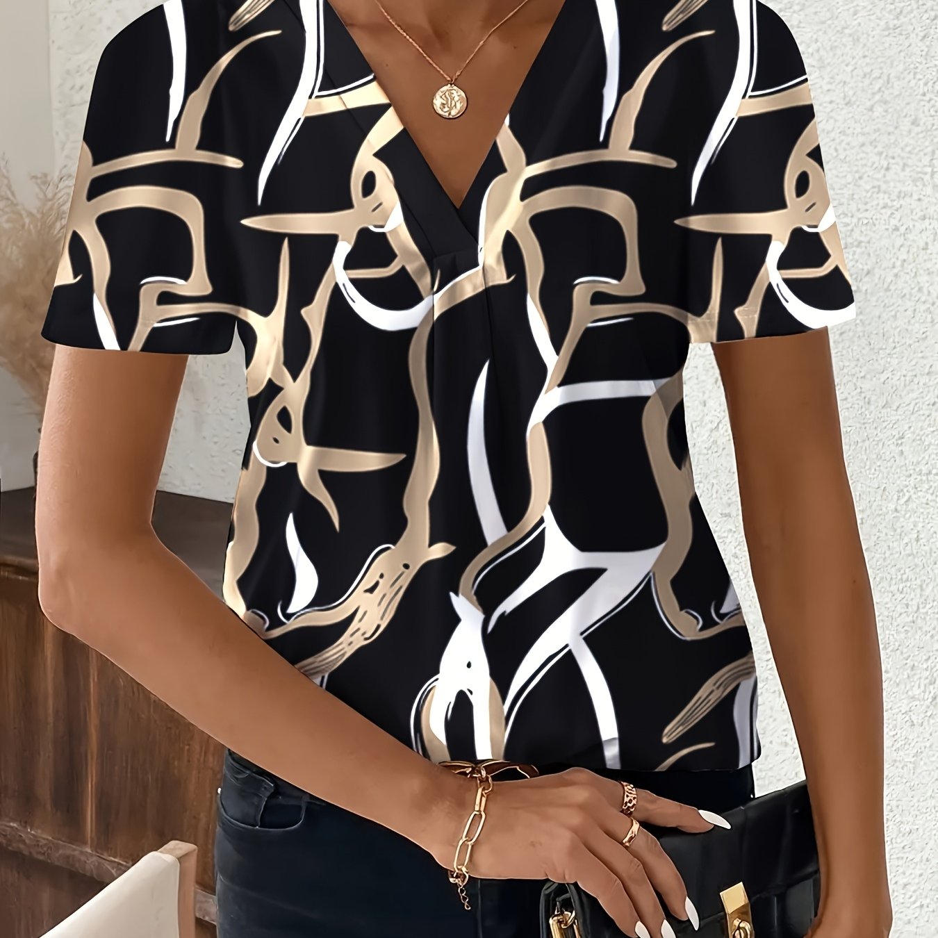 New Spring and Summer Fashionable Elegant Women's Shirt with Geometric Flower Pattern, Chest Pleats and V-Neck Short Sleeves