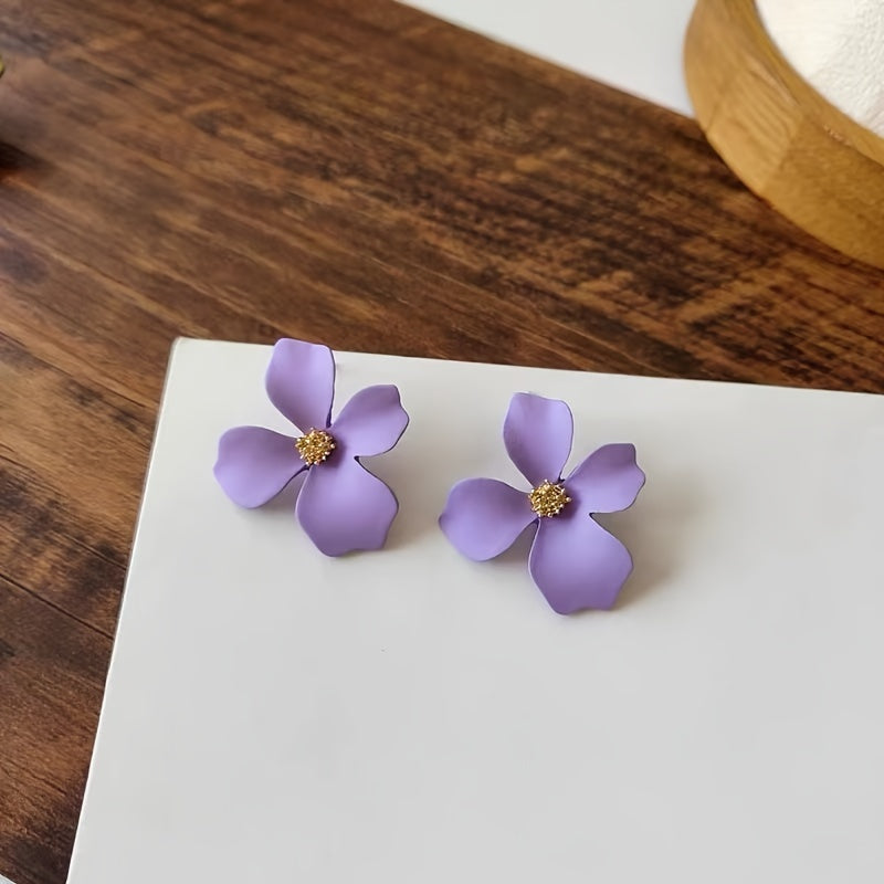 1 Pair of Exquisite Three Dimensional Four Petals Flower Stud Earrings - Fashion Bohemian Chic Design, Durable Zinc Alloy Construction, Luxurious 14K Gold Plating - Elegant Style for Special Occasions