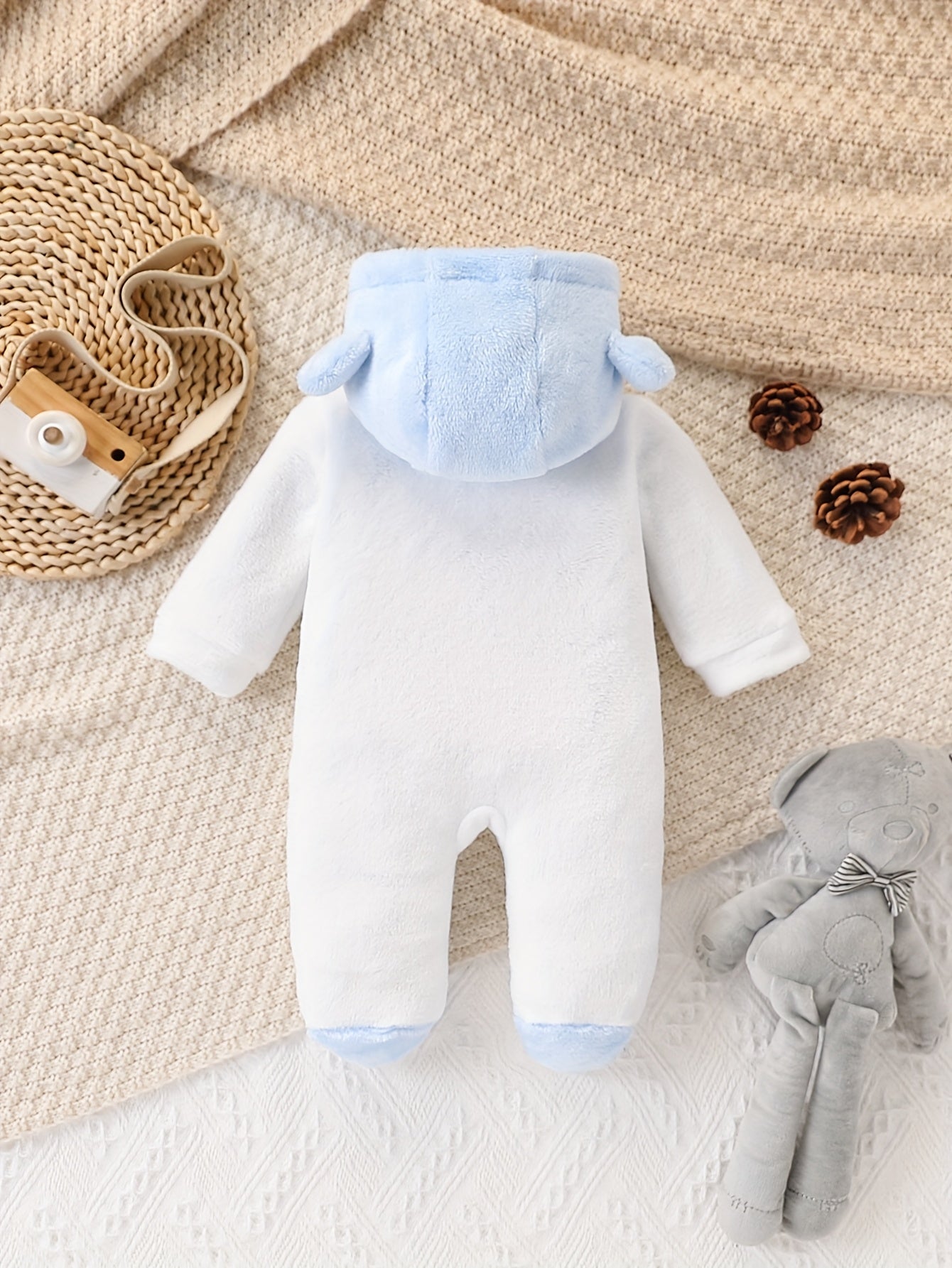 Baby Footed Onesie, Newborn Infant Footed Romper, Winter Thickened Plush Warm Base Layer, Perfect for Outdoor