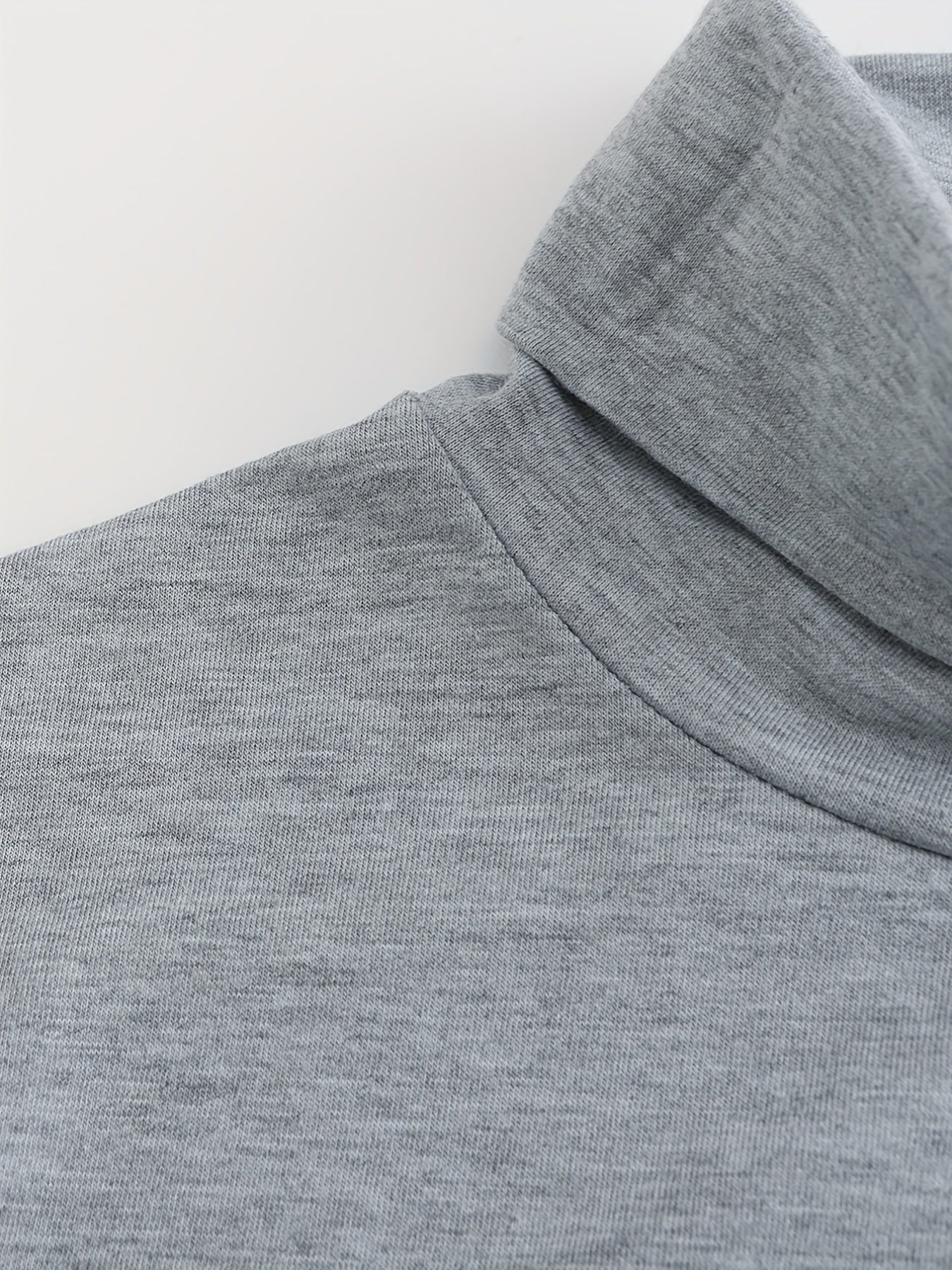 Fashionable White Base Layer Solid Color High Neck Men's Long Sleeve T-Shirt