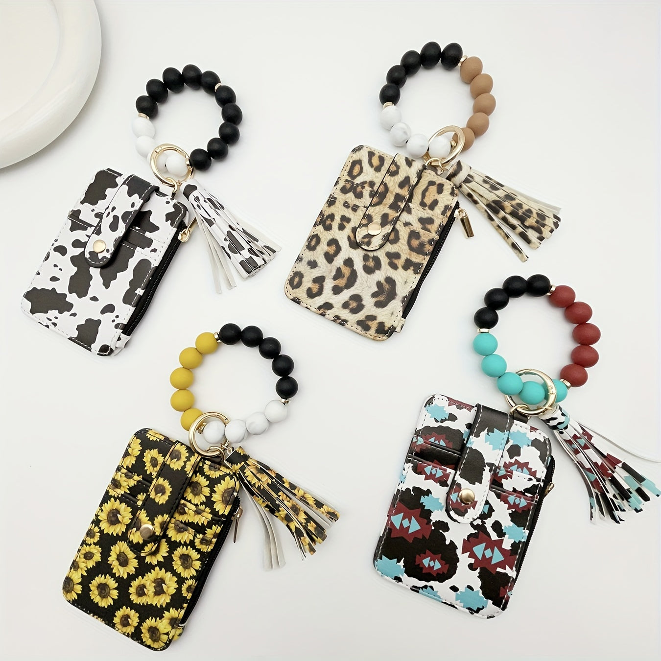 1pc Stylish Leopard Sun Flower Cow Pattern Silicone Bangle - Western Cowboy Bag Bead Keychain, Ladies Wallet Card Holder, Fashionable Key Ring with Unique Design and Colorful Pattern