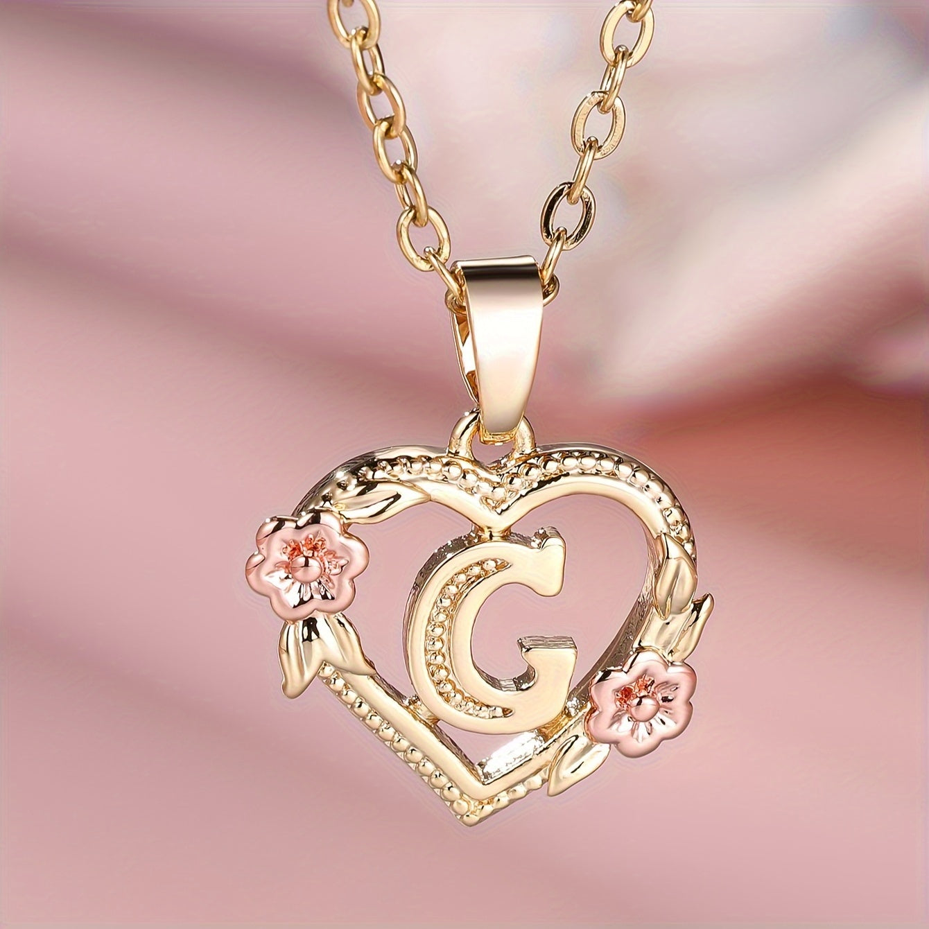 Exquisite Golden Initial Necklace Heart Carved 26 Letter A-Z And Flower Necklace For Women Daily Party Holiday Decoration Gift