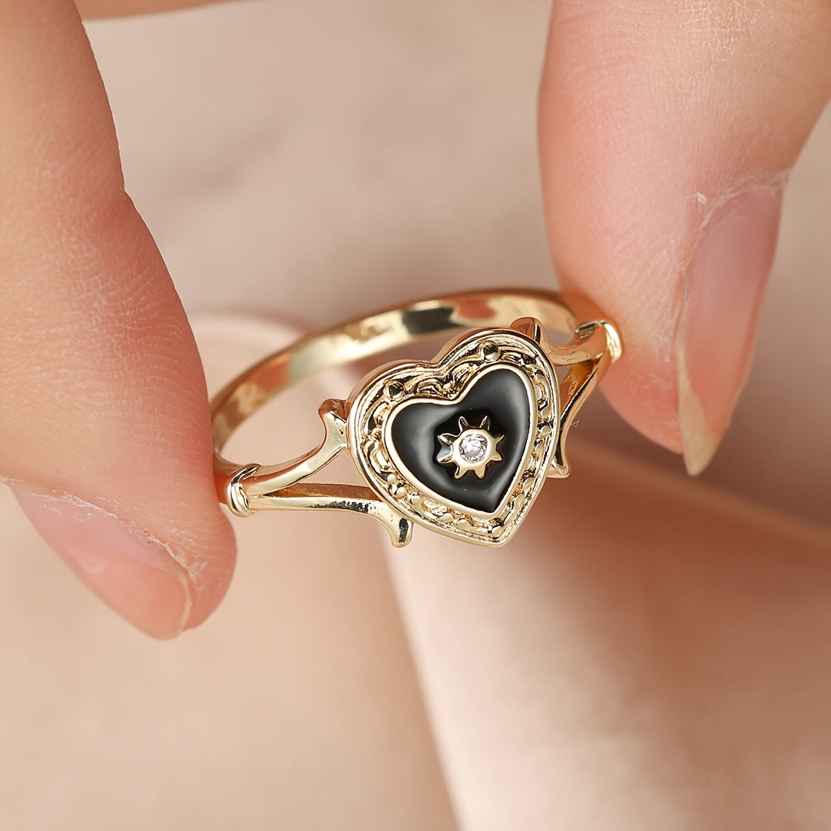 Bohemian Heart Golden Color Ring For Women Love Heart Black Enamel Ring Female Finger Statement Jewelry Valentine's Day Gift