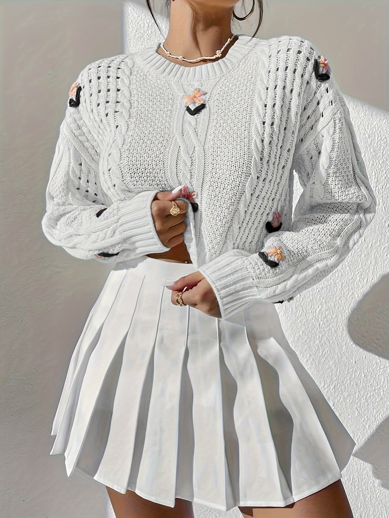 Zhonggong Hand-embroidered Retro Elegant Sweater Set With Flower Pattern