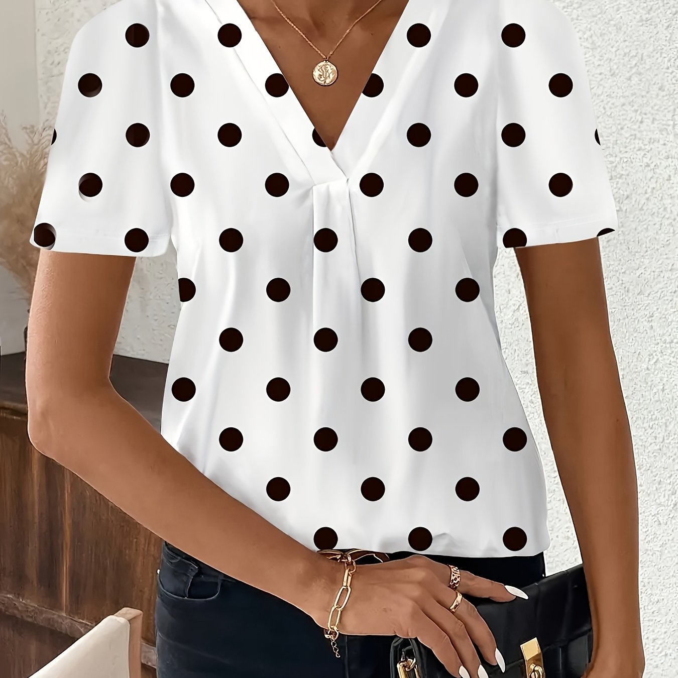 New Spring and Summer Fashionable Elegant Women's Shirt with Geometric Flower Pattern, Chest Pleats and V-Neck Short Sleeves