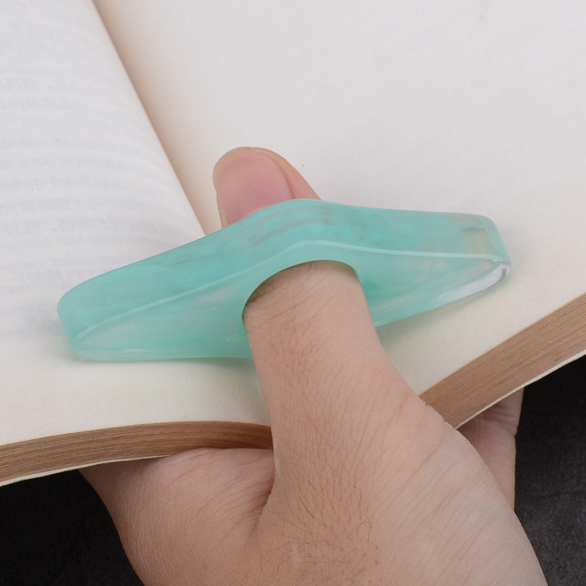 1pc Resin Bookmark Book Stand Reading Aid Creative Thumb Book Support