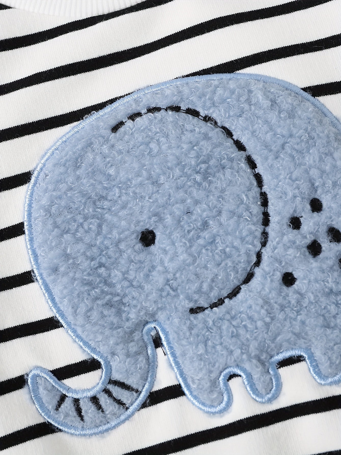 2pcs Infant Baby Boy Cute Striped Elephant Pattern Long Sleeve Top & Denim Trousers Outdoor Set For Spring And Autumn