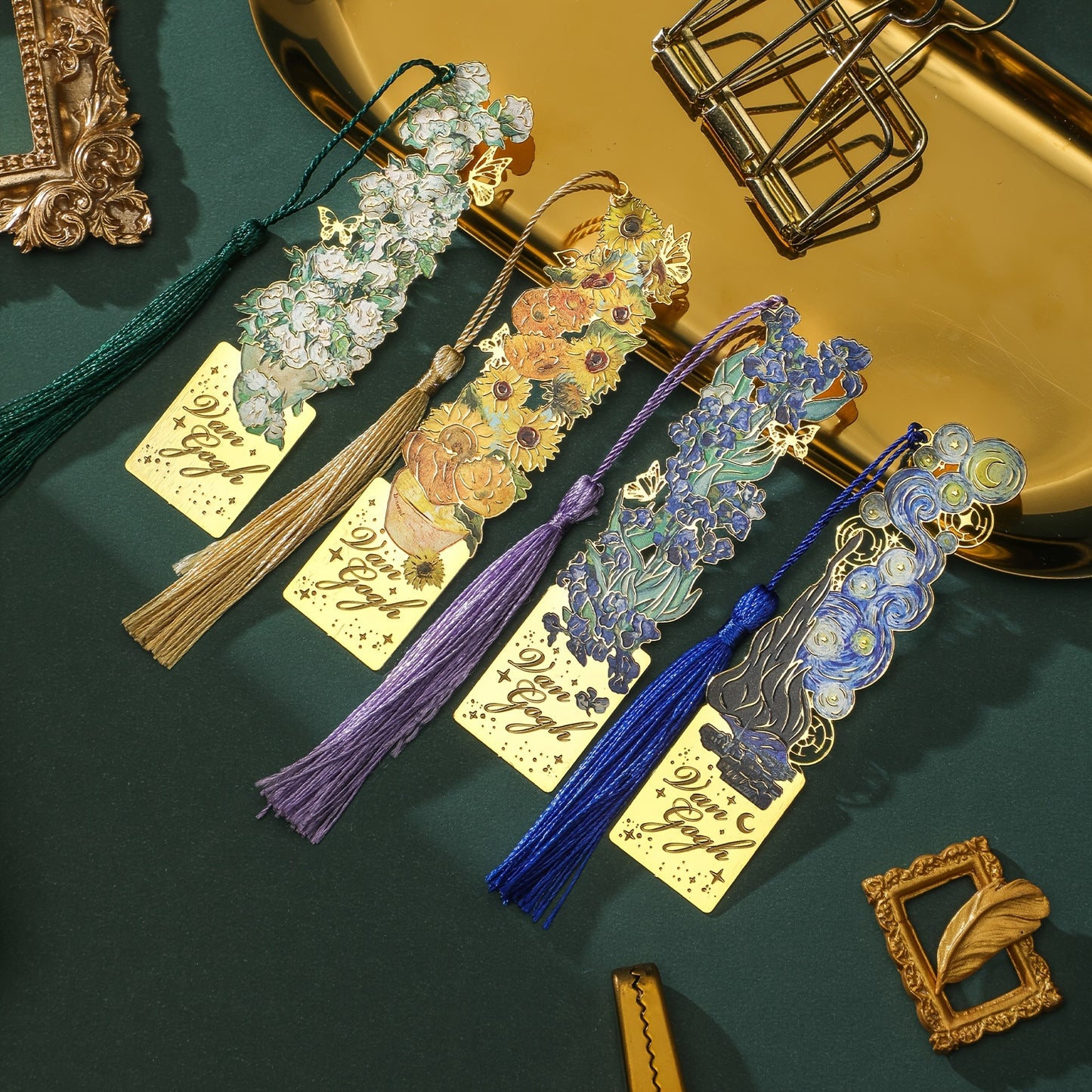 Retro Art Metal Bookmark - 1pc Starry Sky Flower with Tassels Painting Hollow Reading Mark - Multi Design for Gift Birthday Friends Club Book Lovers Readers Office Stationery Supplies